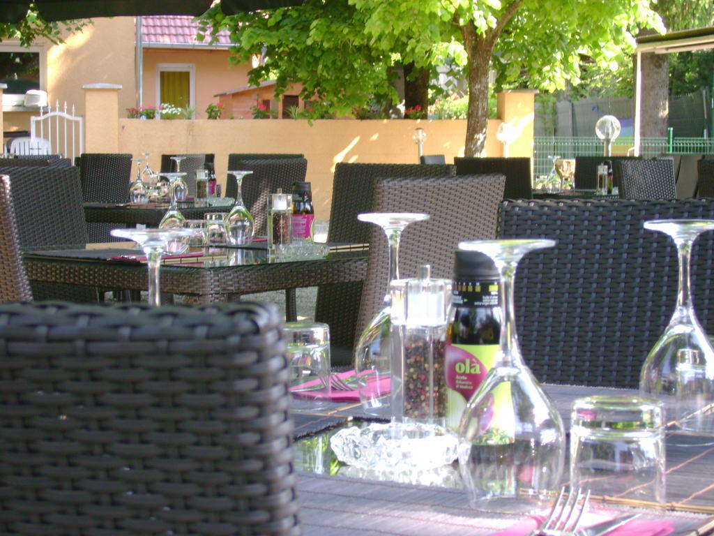 Hotel Restaurant Davat Brison-Saint-Innocent Exterior foto