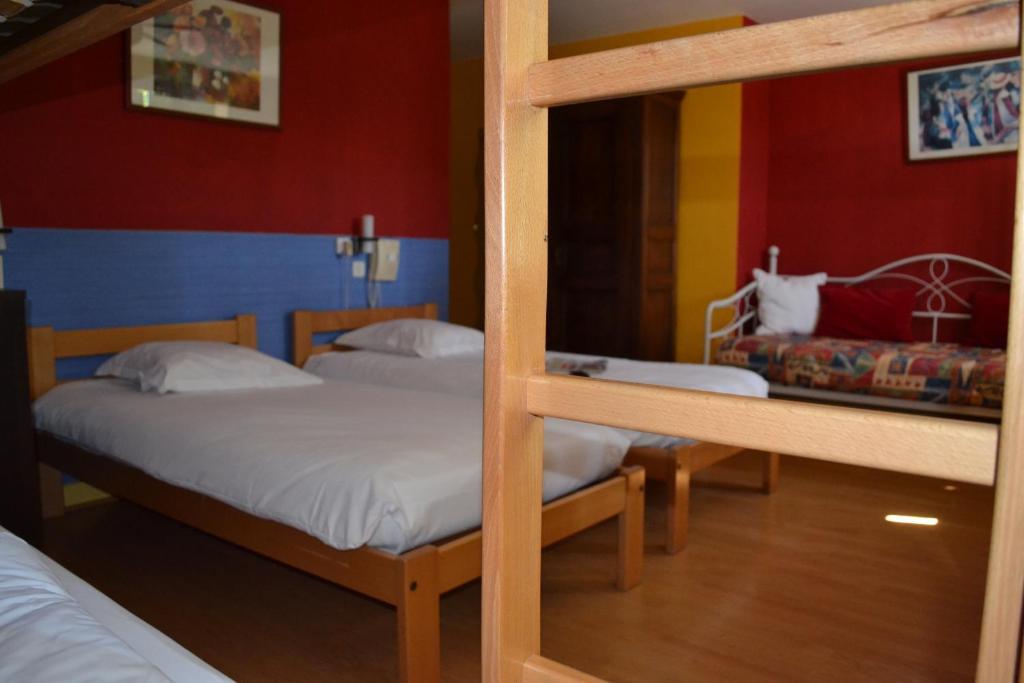 Hotel Restaurant Davat Brison-Saint-Innocent Habitación foto